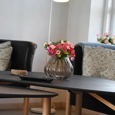 I Vrist Med Sauna Sj280 Semesterbostad *