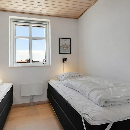 Semesterbostad I Vrist Med Sauna Sj280 *